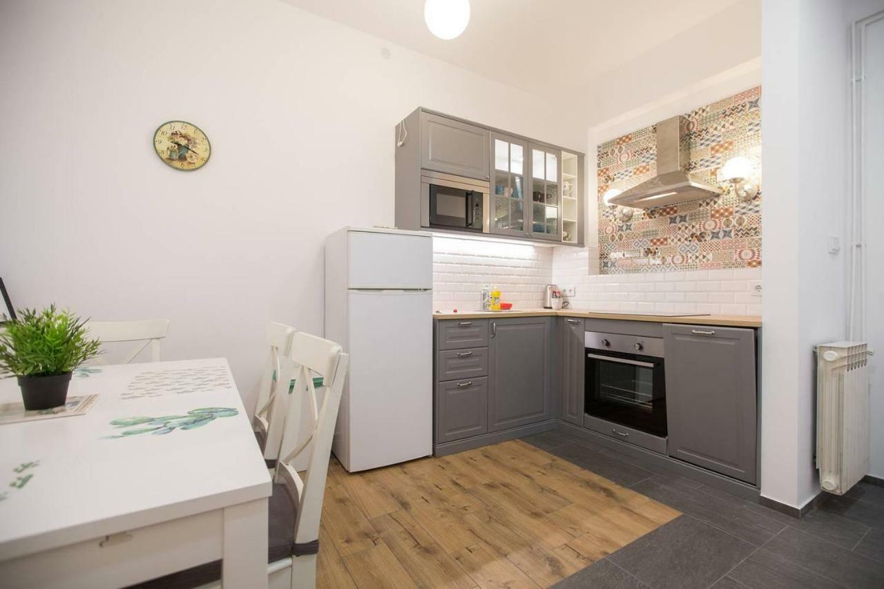 Oberiter Apartments - Center Of Zagreb, Fast Wifi, Ac, Kitchen, Parking المظهر الخارجي الصورة